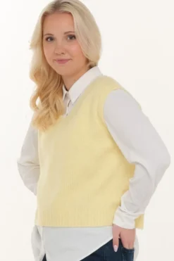 Amara strikkevest
