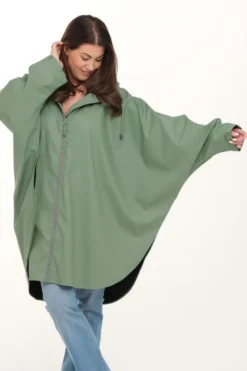 Dusty regnponcho