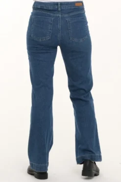 Norna bootleg jeans